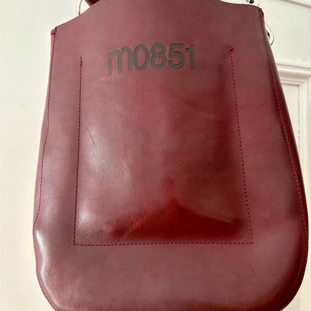 M0851 leather crossbody bag burgundy